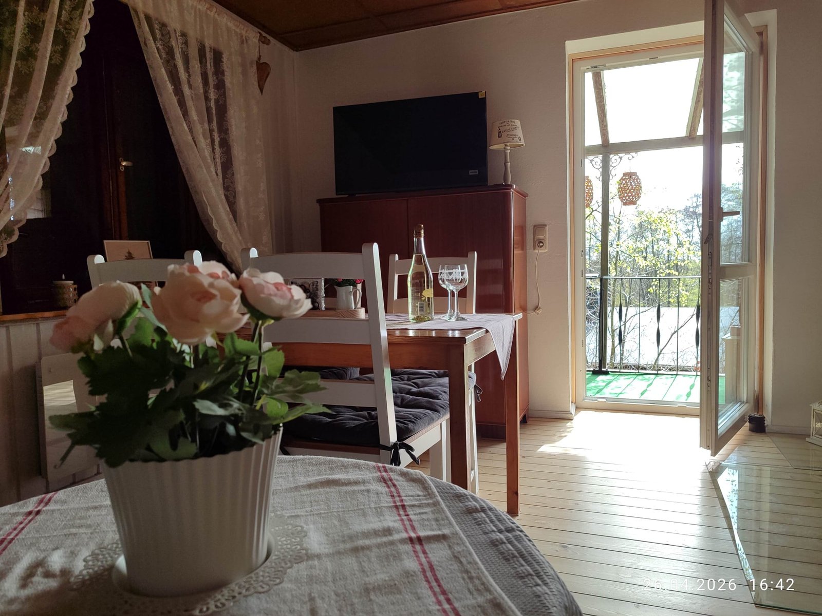 Wohnzimmer TV Blick